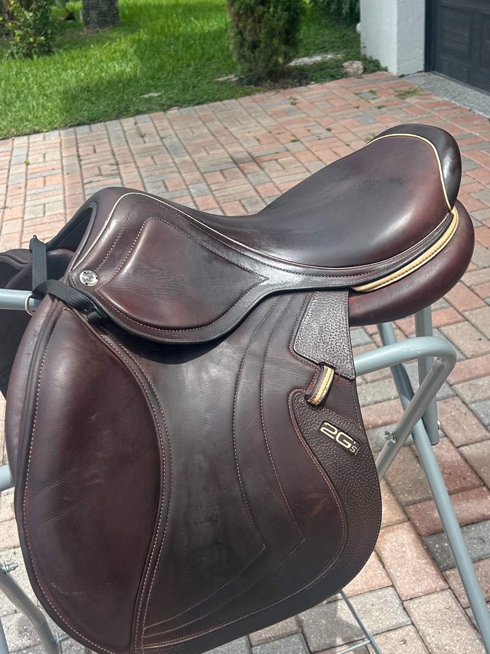 CWD SE32 Medemoiselle jumping saddle